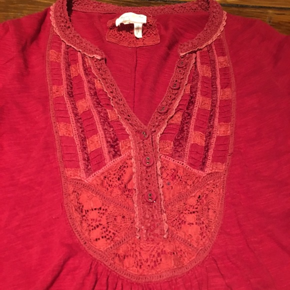 Anthro 3/4 sleeve top - chest detail - Picture 2 of 4